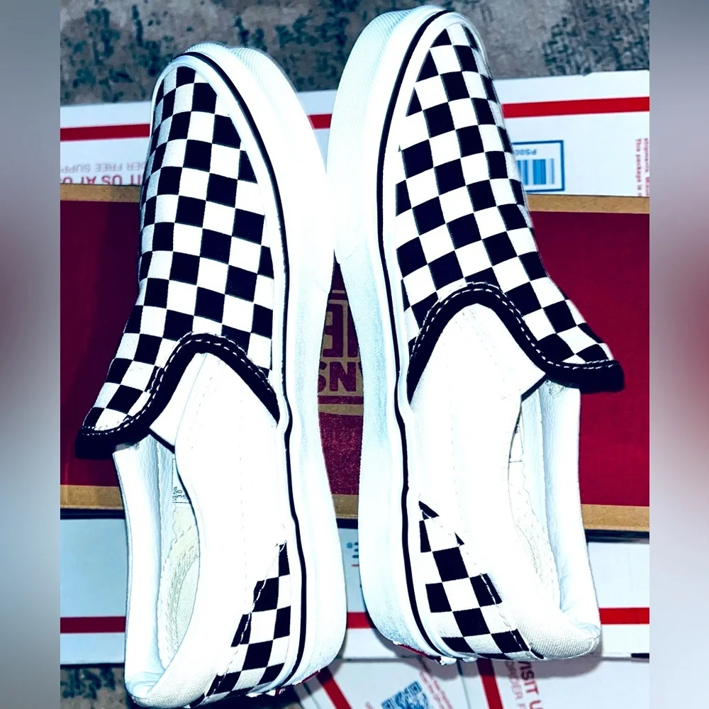 🔥SOLD🔥 Vans Checkerboard Slip-On (Blk/Wt), Size Wmns 4.5 / Youth Size 3:$40 - Picture 5 of 11
